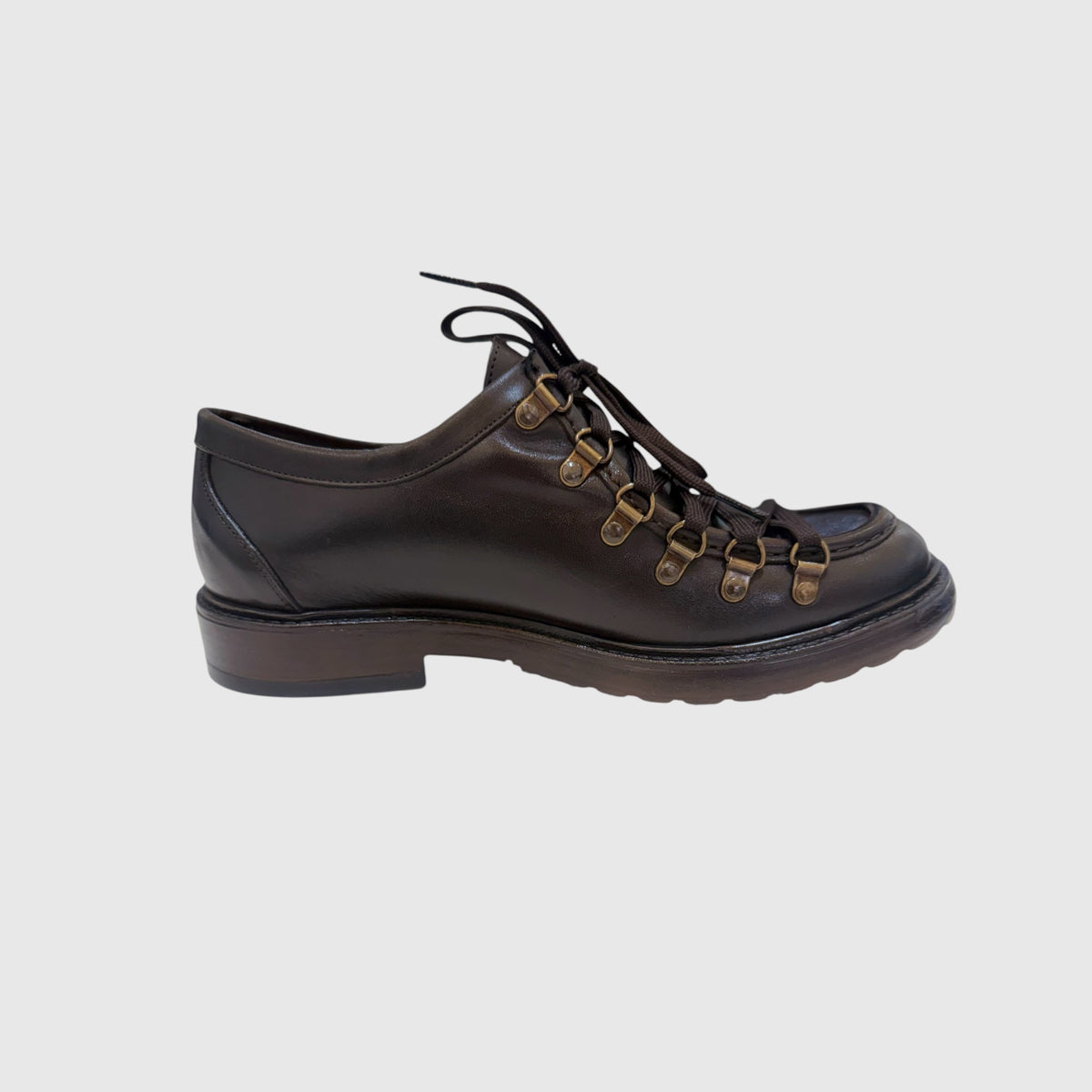 SCARPA STRINGATA IN PELLE CON DETTAGLI HIKING