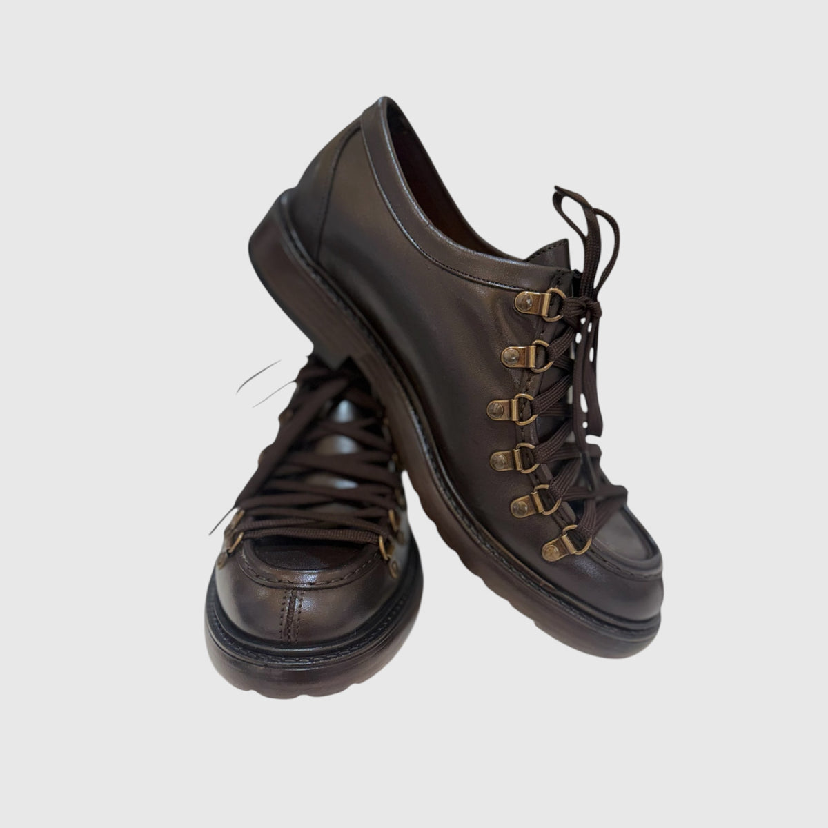 SCARPA STRINGATA IN PELLE CON DETTAGLI HIKING