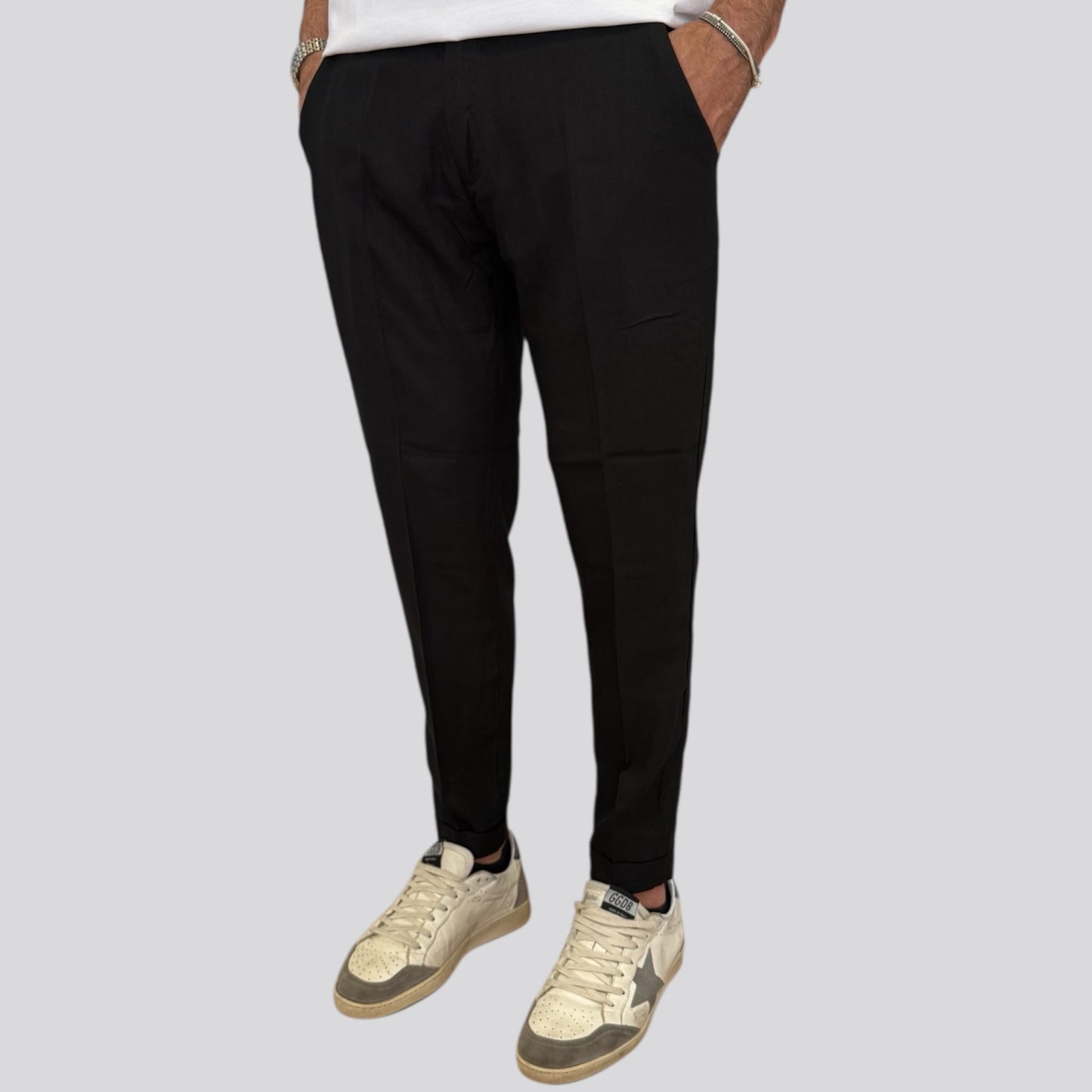 PANTALONE IN LINO UG95 IN DUE COLORI