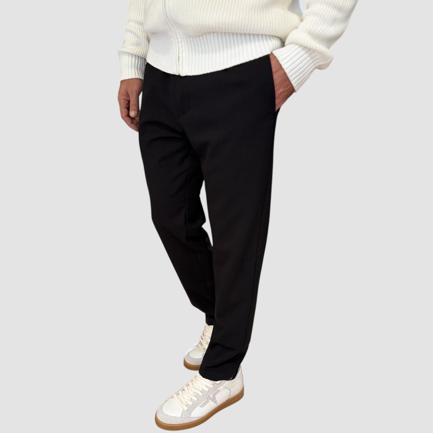 PANTALONE REGOLARE DISPONIBILE IN 2 COLORI