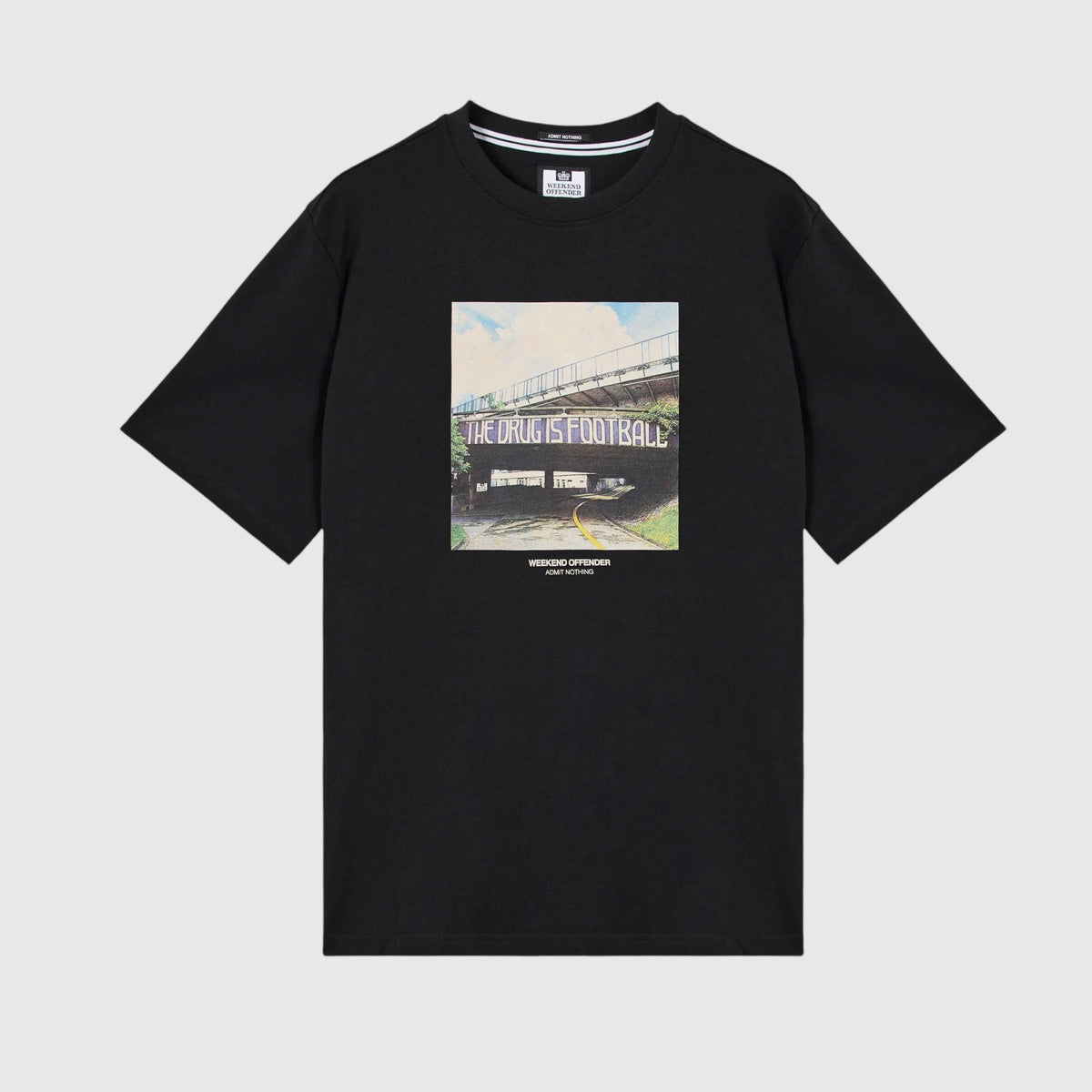 T-SHIRT THE DRUG WEEKEND OFFENDER DISP IN 2 COLORI