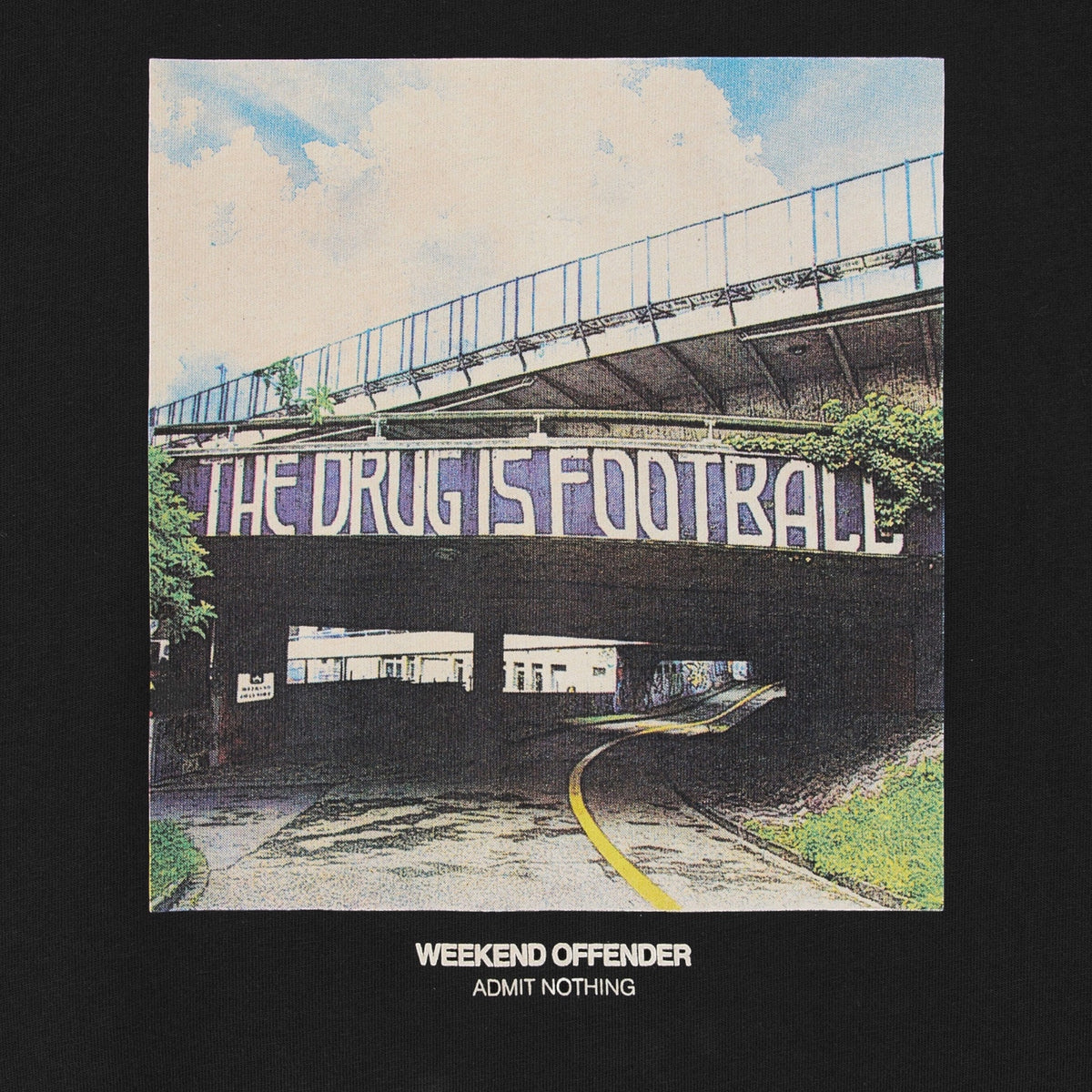 T-SHIRT THE DRUG WEEKEND OFFENDER DISP IN 2 COLORI